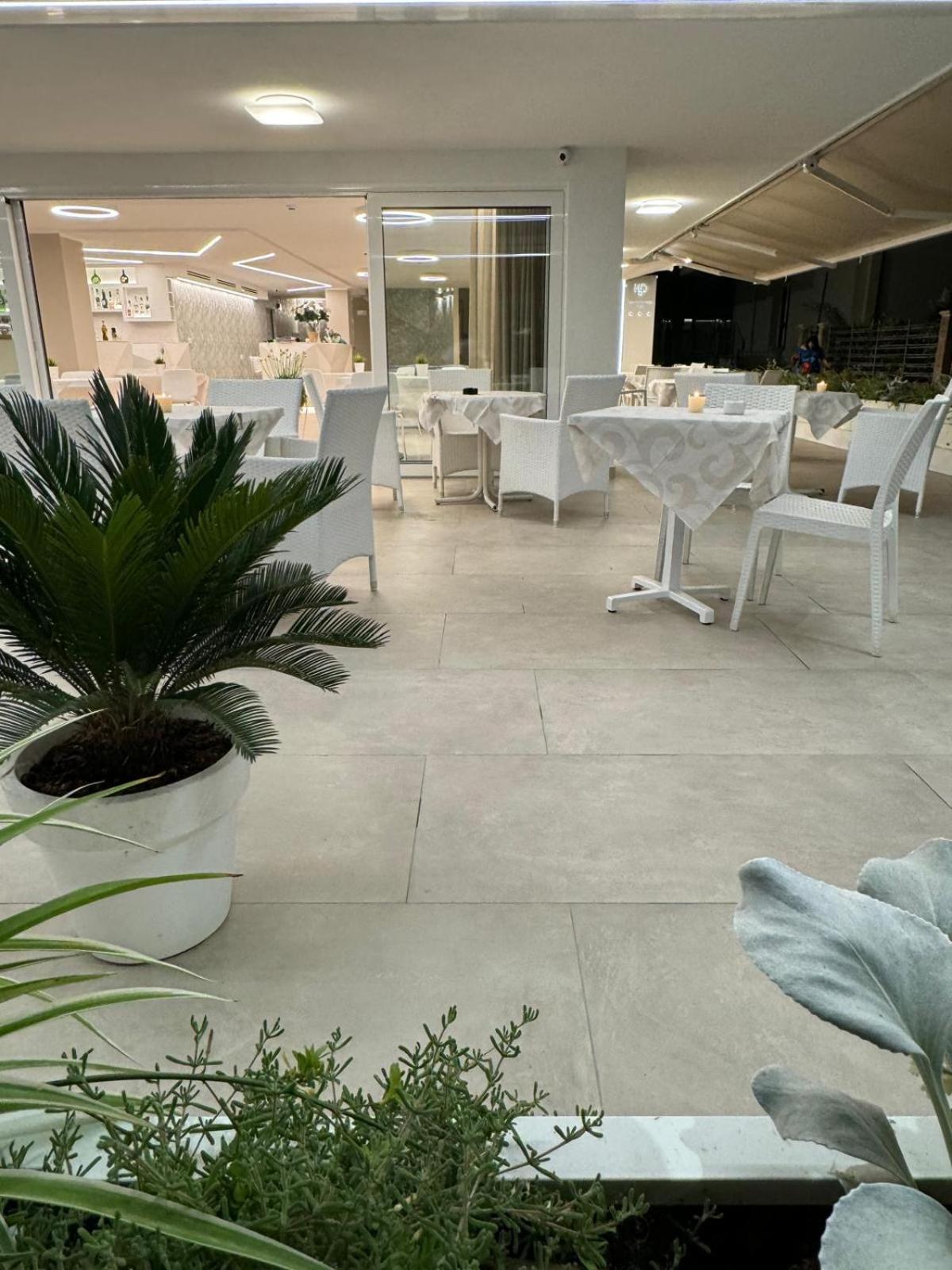 Hotel San Domingo Bellaria-Igea Marina Buitenkant foto