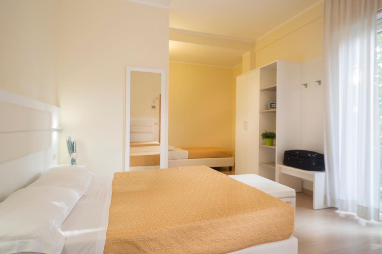 Hotel San Domingo Bellaria-Igea Marina Buitenkant foto
