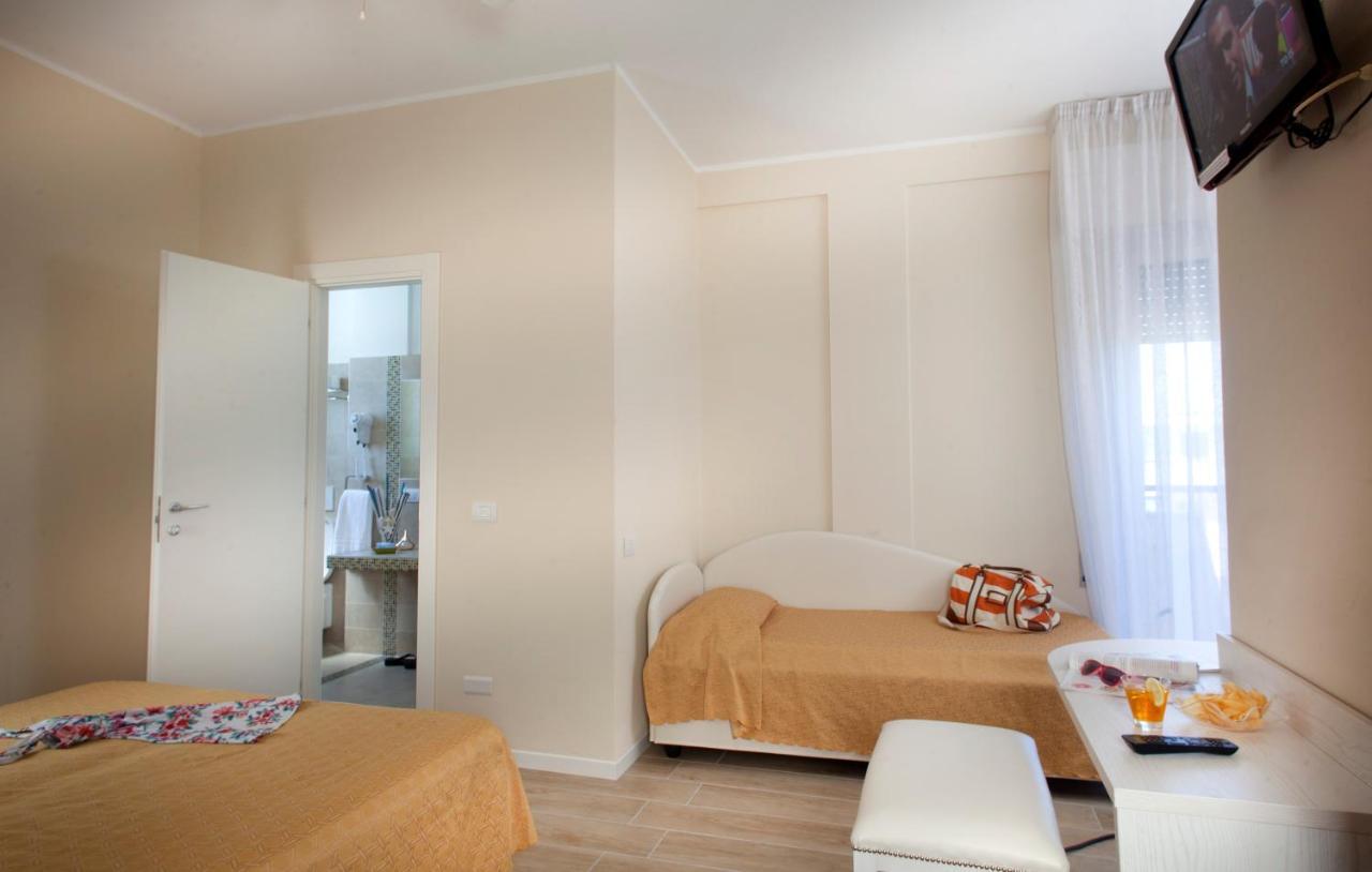 Hotel San Domingo Bellaria-Igea Marina Buitenkant foto