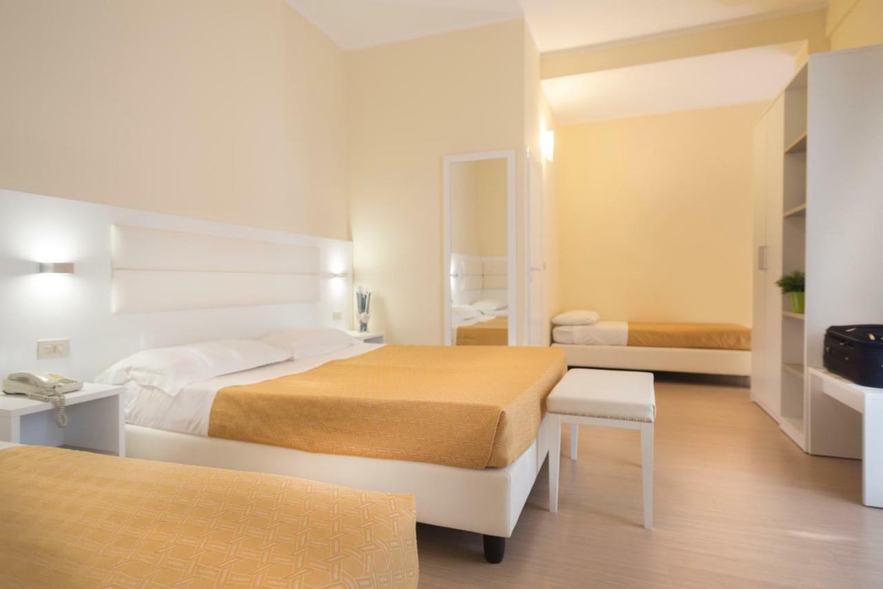 Hotel San Domingo Bellaria-Igea Marina Buitenkant foto